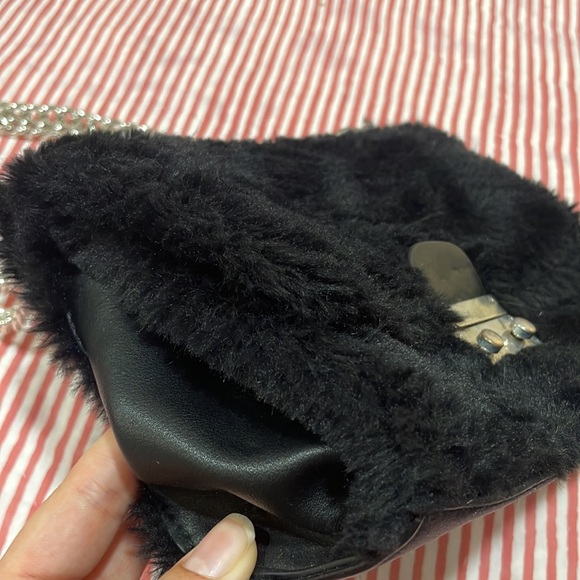 Faux fur bag - Picture 2 of 5
